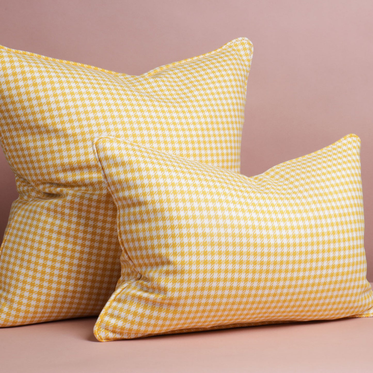 Houndstooth Lambswool Cushion - Gold