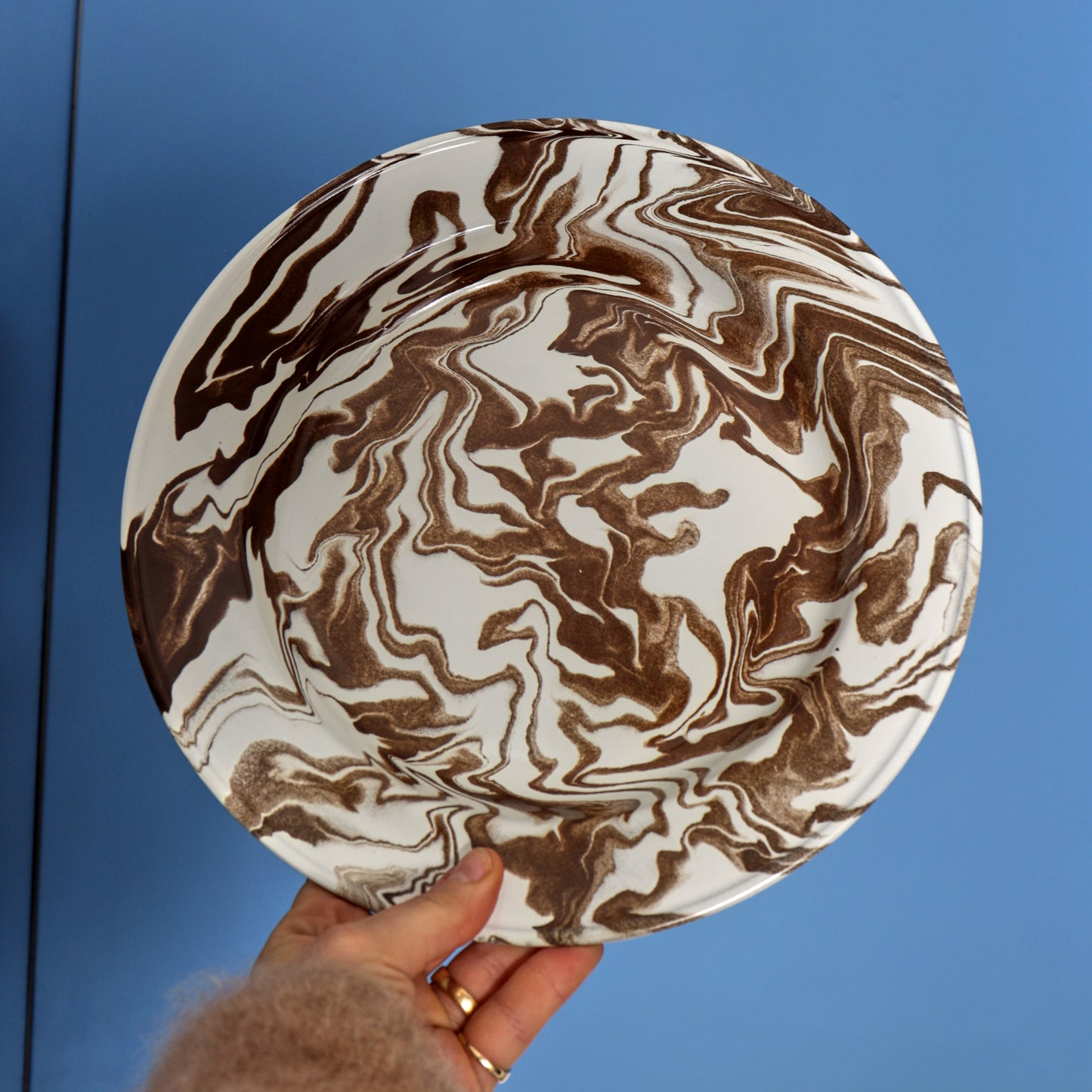 Hand Marbled 16 Piece Enamelware Dinner Set - Brown