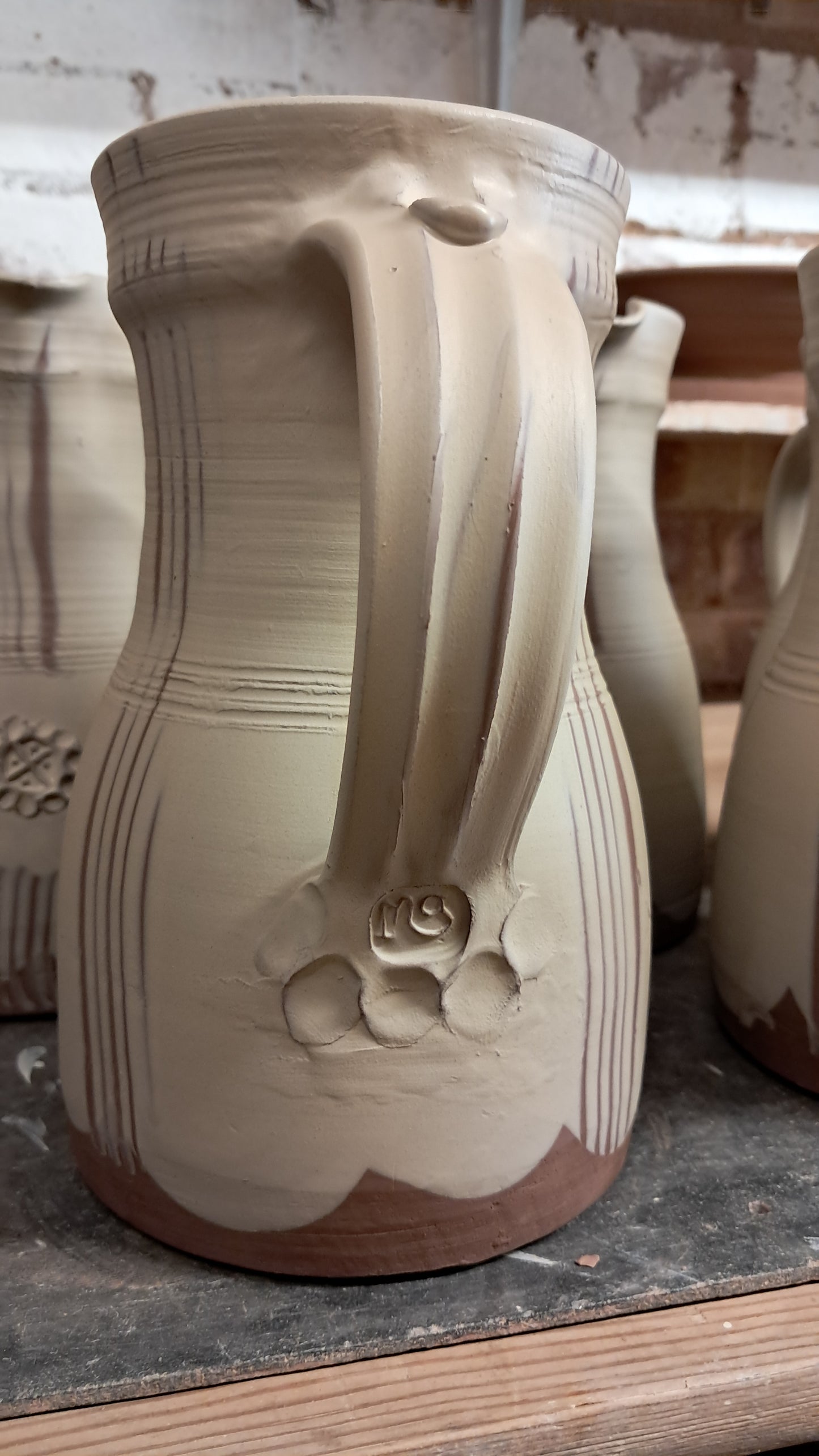 Slipware Tapered Jug - Cream/Green
