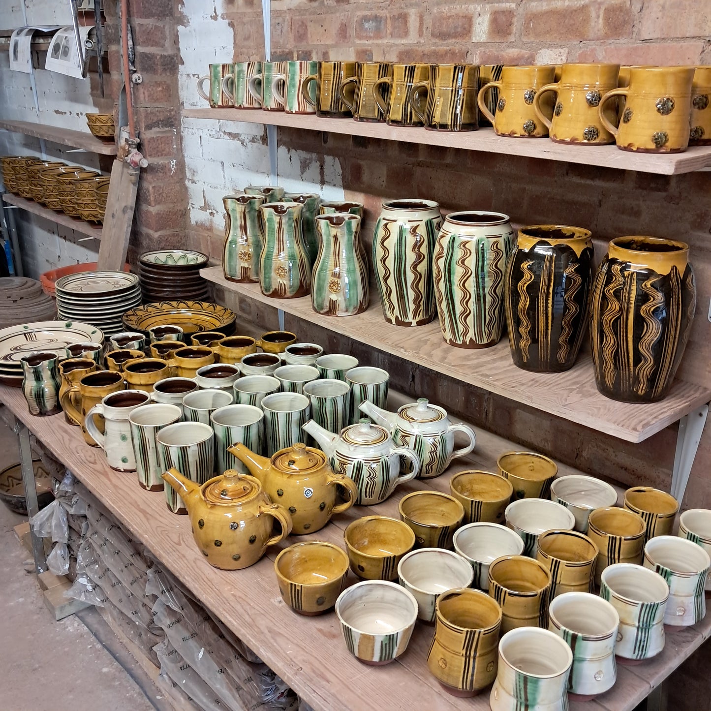 Slipware Tankard - Green/Cream