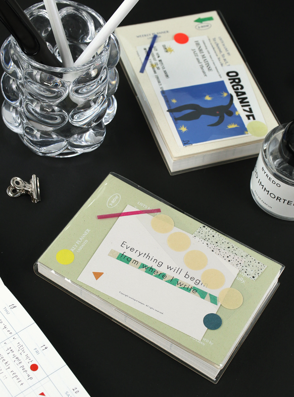 'Lists To Live By' Daily,Weekly Light Planner