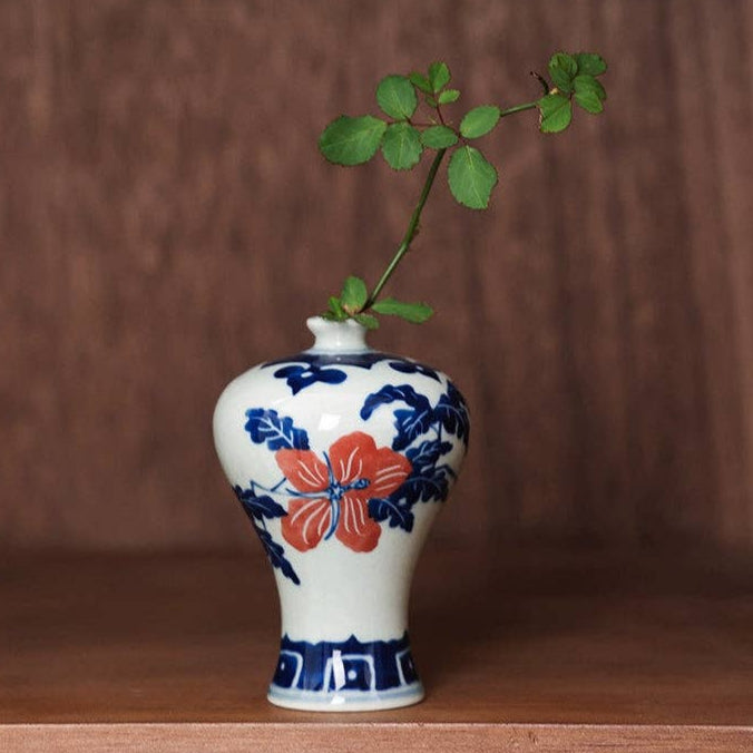 Hand-painted Blue and White Porcelain Vase