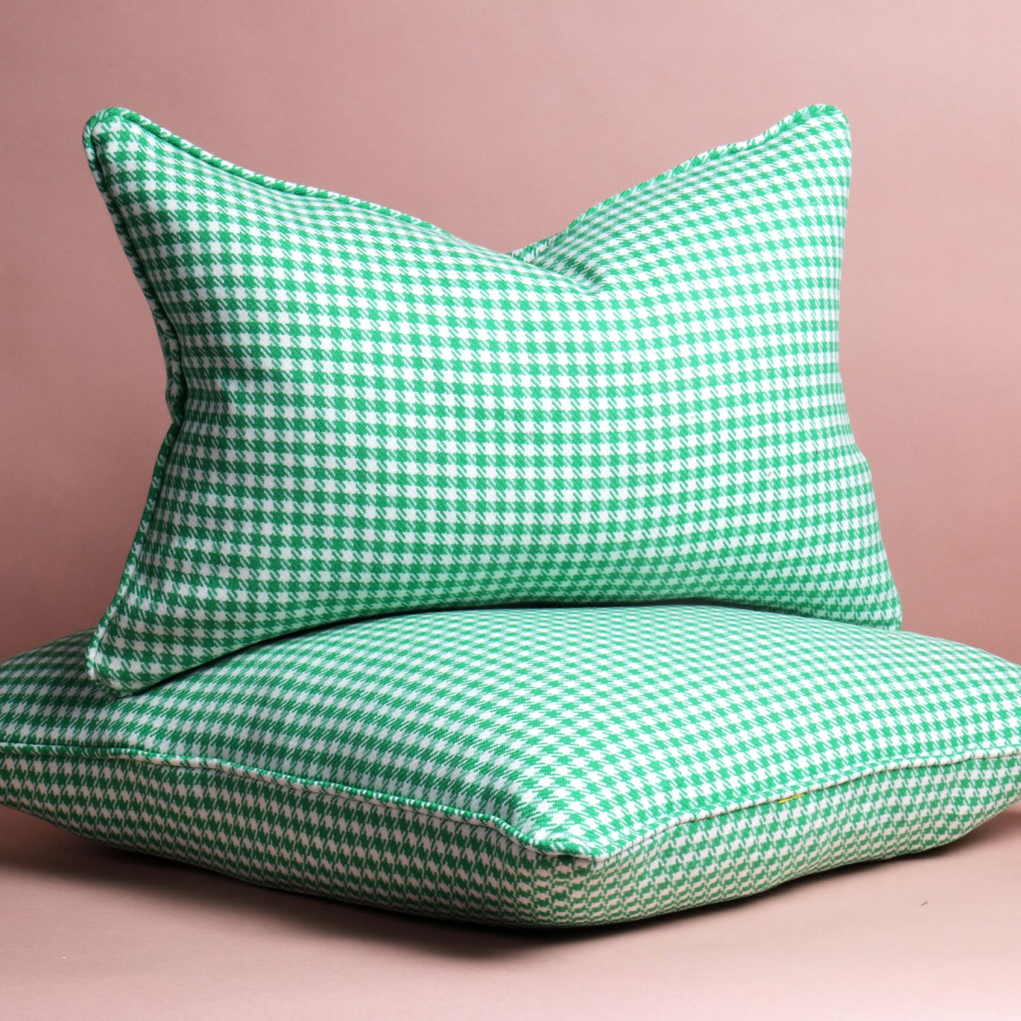 Large Houndstooth Lambswool Cushion - Green