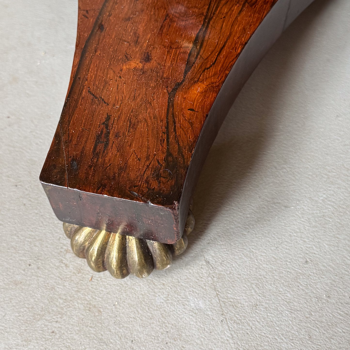 A Regency Gonçalo Alves Pedestal Table
