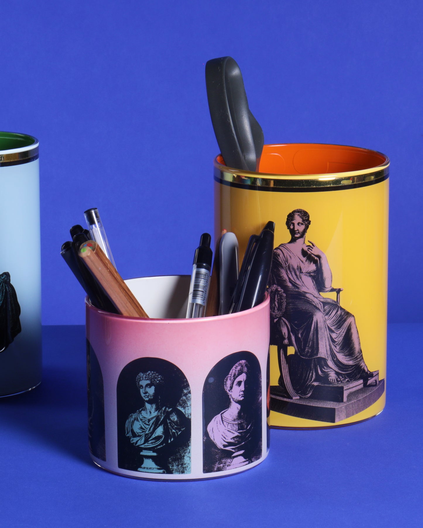 Classical Alcove Brush Pot - Red