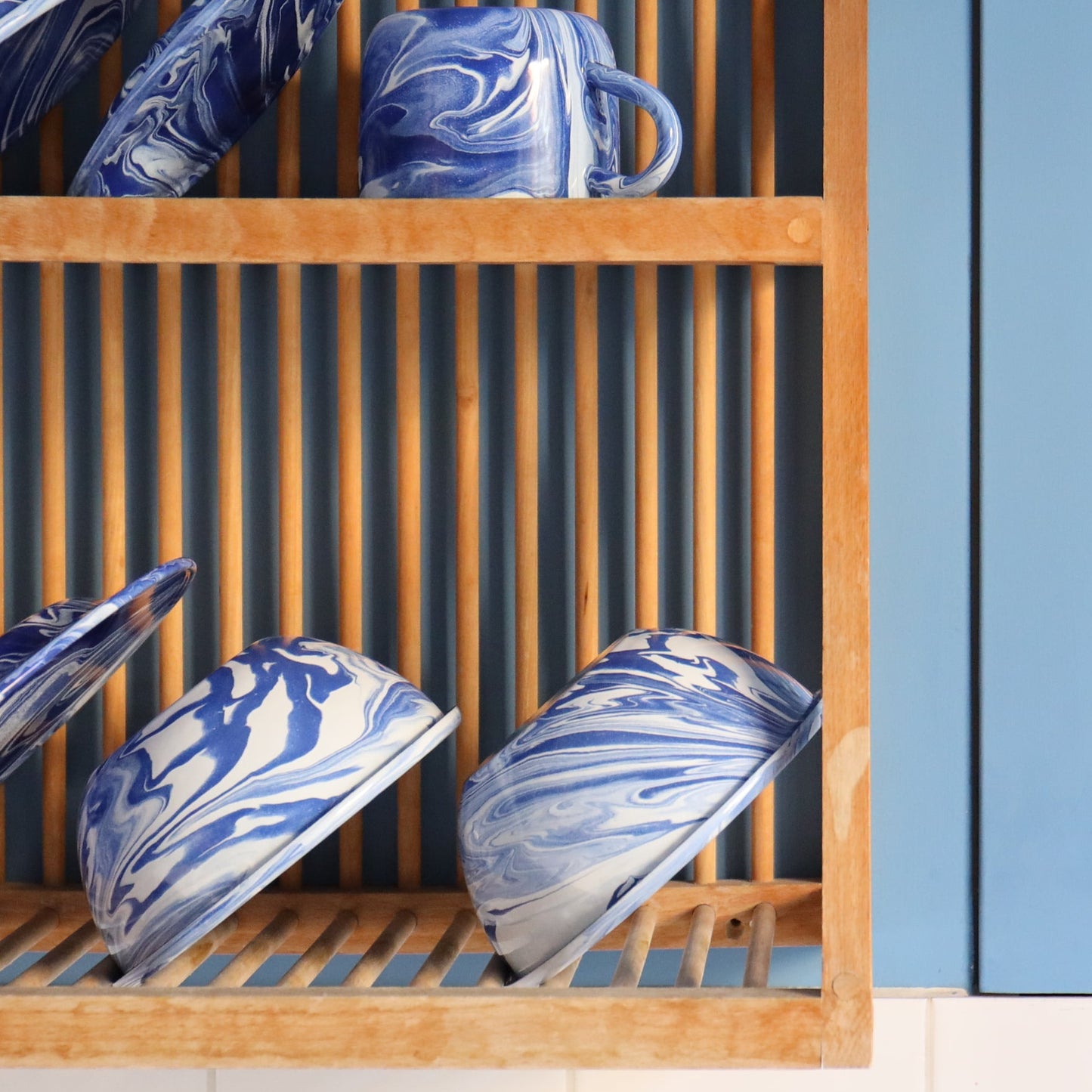 Hand Marbled 16 Piece Enamelware Dining Set - Blue