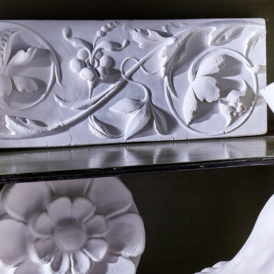 Scrolling Vine Plaster Plaque