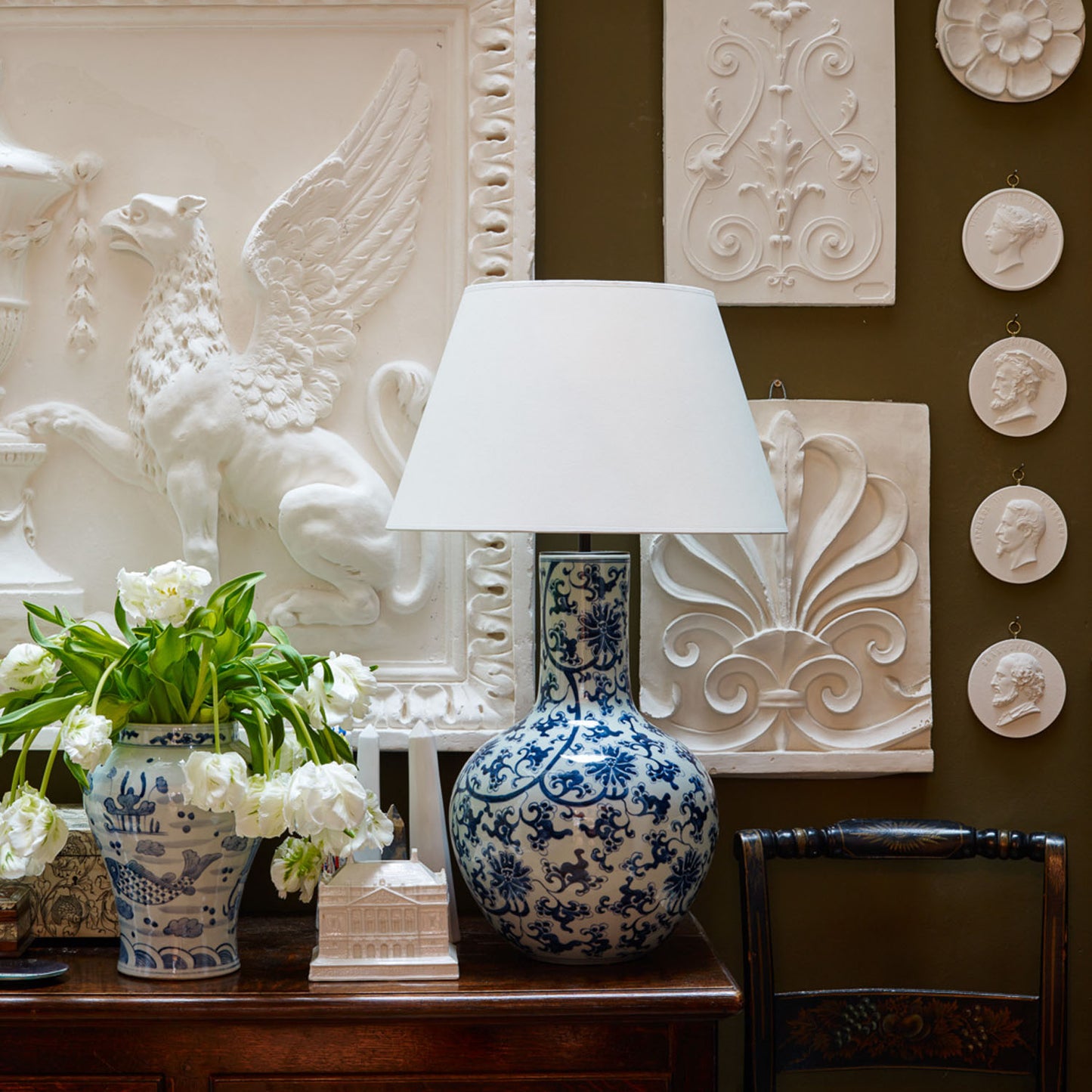 Scrolling Vine Plaster Plaque