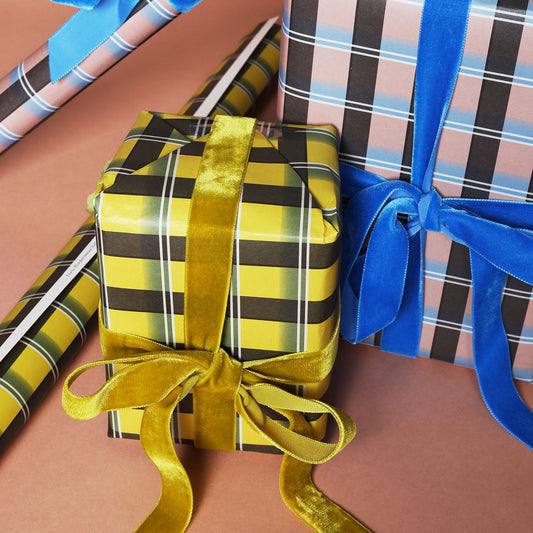 Biedermeier Check Patterned Paper - 5 Sheets Of Yellow/Khaki Paper