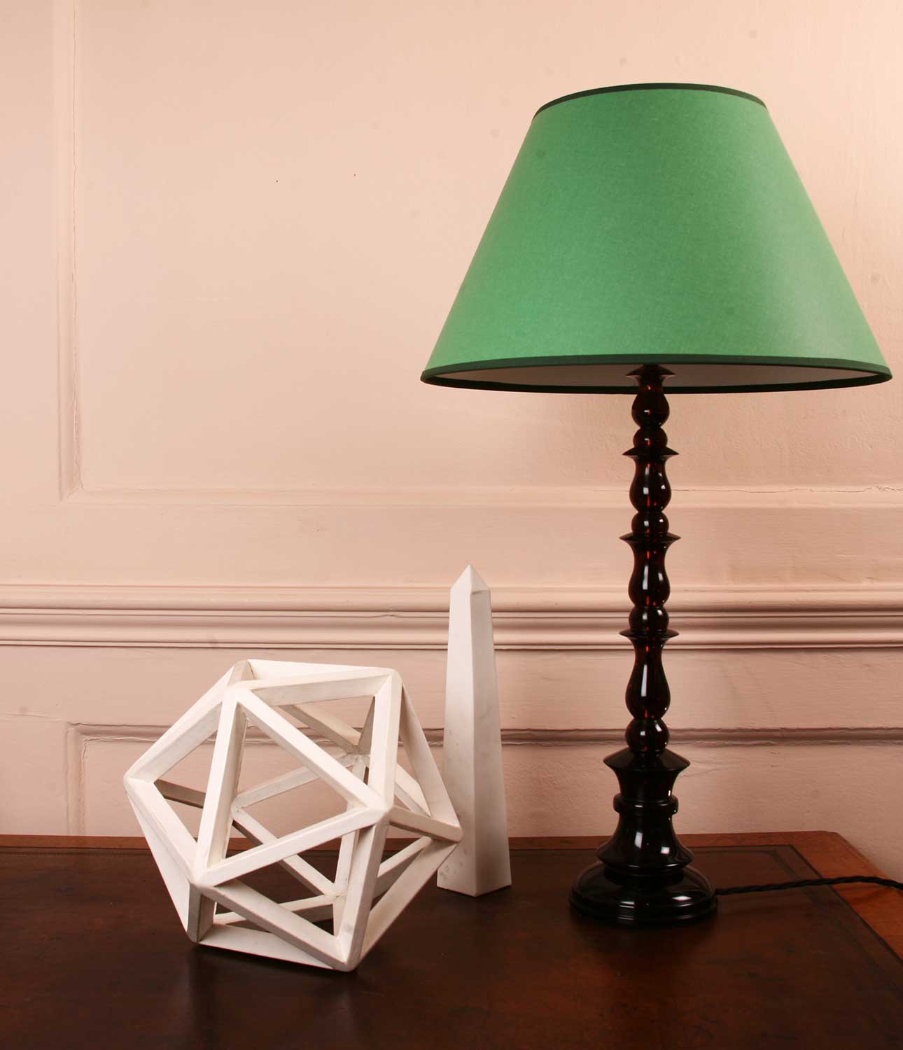 Spring Resin Lamp Dirty Pond